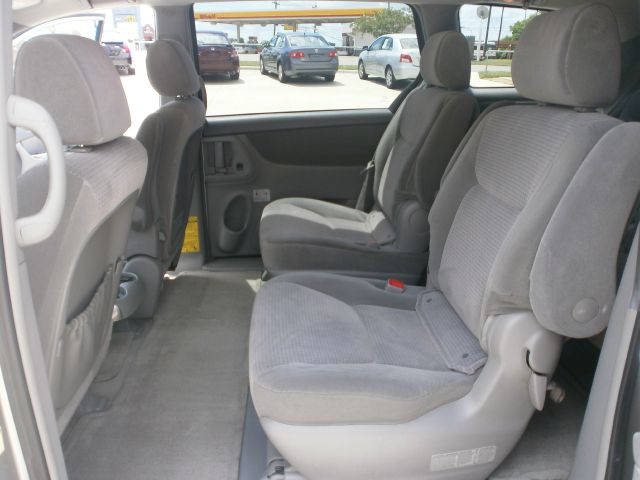 2006 Toyota Sienna XLT 4.6L 4WD