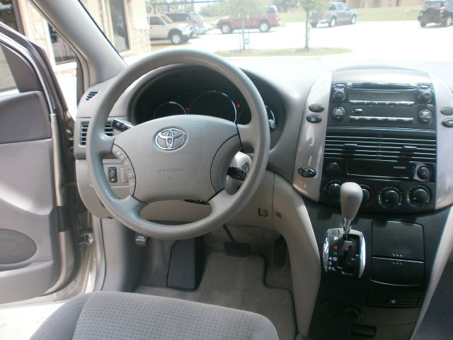 2006 Toyota Sienna XLT 4.6L 4WD