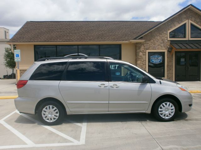 2006 Toyota Sienna XLT 4.6L 4WD