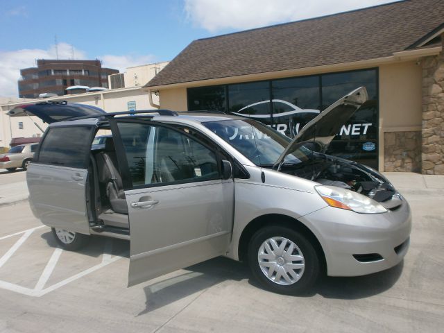 2006 Toyota Sienna XLT 4.6L 4WD