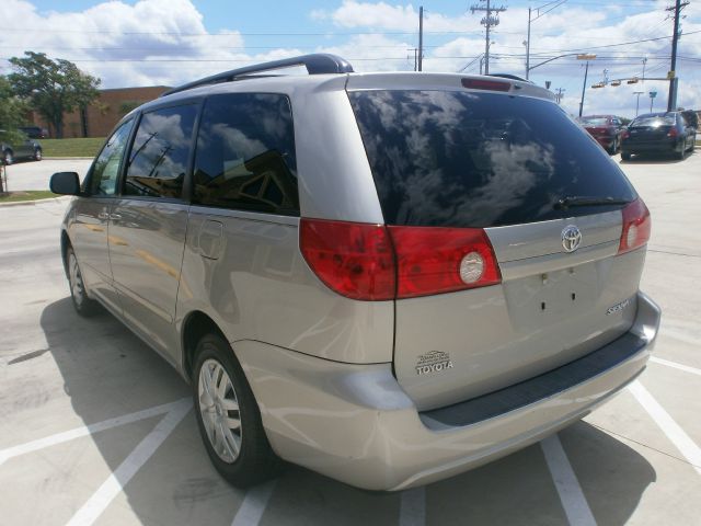 2006 Toyota Sienna XLT 4.6L 4WD