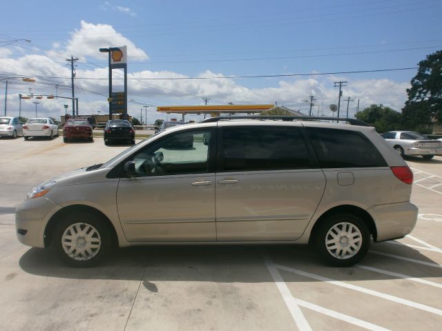2006 Toyota Sienna XLT 4.6L 4WD