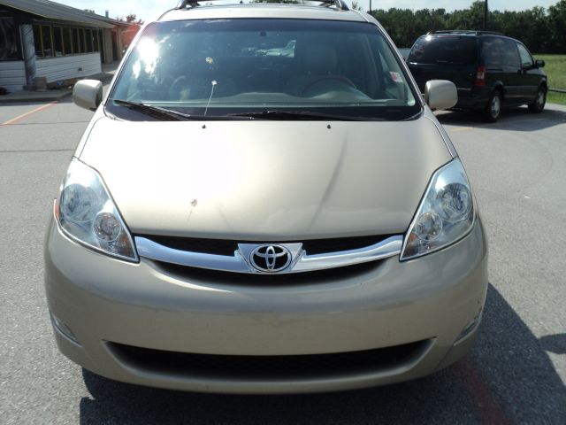 2006 Toyota Sienna XLT 4.6L 4WD