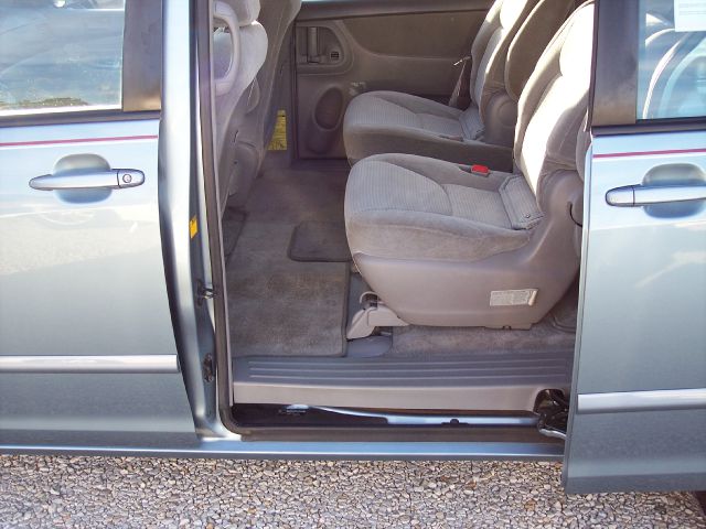 2006 Toyota Sienna XLT 4.6L 4WD
