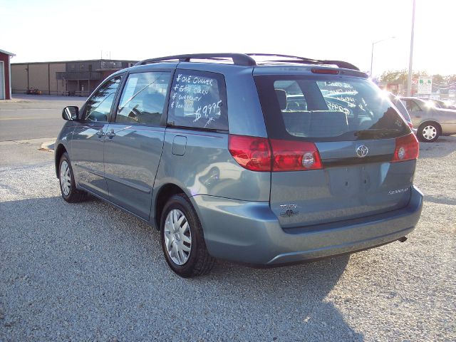 2006 Toyota Sienna XLT 4.6L 4WD