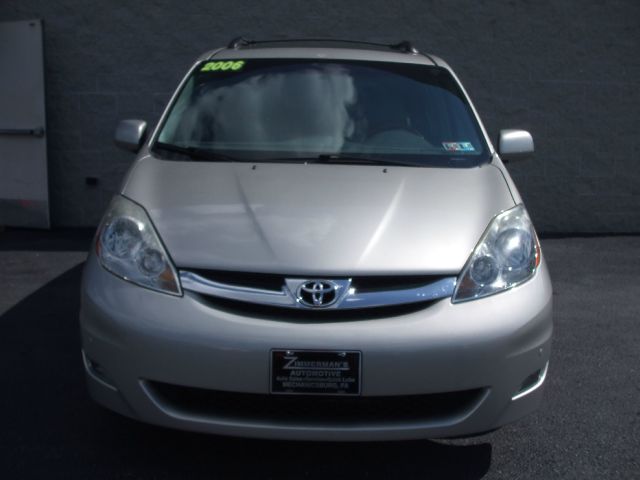 2006 Toyota Sienna Eddie Bauer 4x4