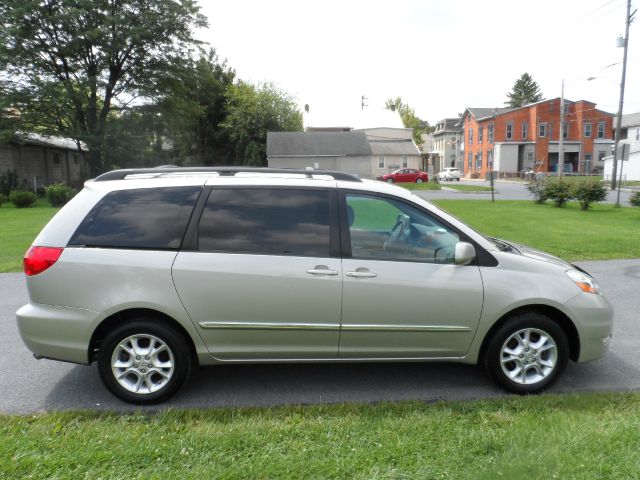 2006 Toyota Sienna XLT 4.6L 4WD