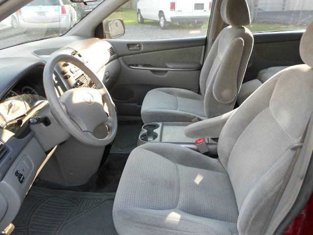 2006 Toyota Sienna XLT 4.6L 4WD