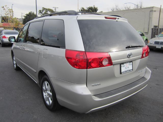 2006 Toyota Sienna XLT 4.6L 4WD