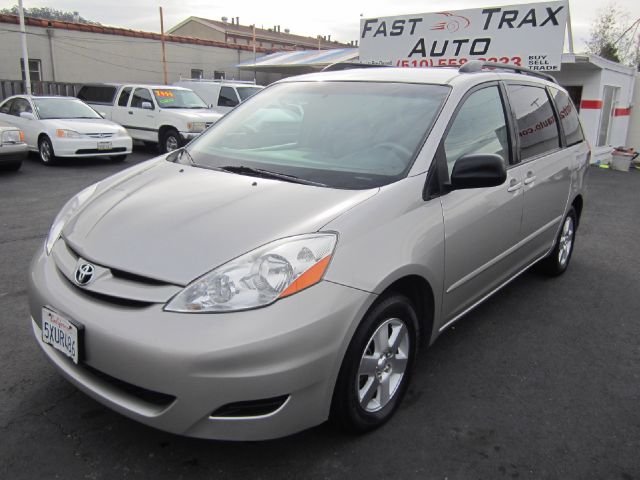 2006 Toyota Sienna XLT 4.6L 4WD