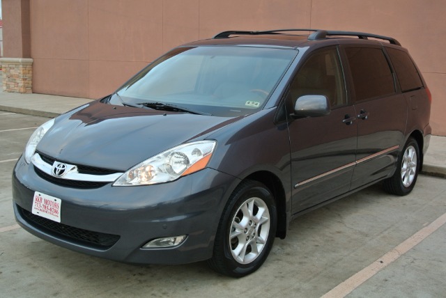 2006 Toyota Sienna Eddie Bauer 4x4