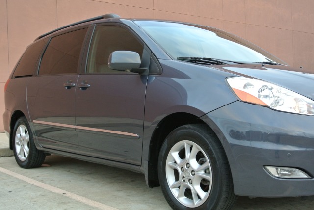 2006 Toyota Sienna Eddie Bauer 4x4