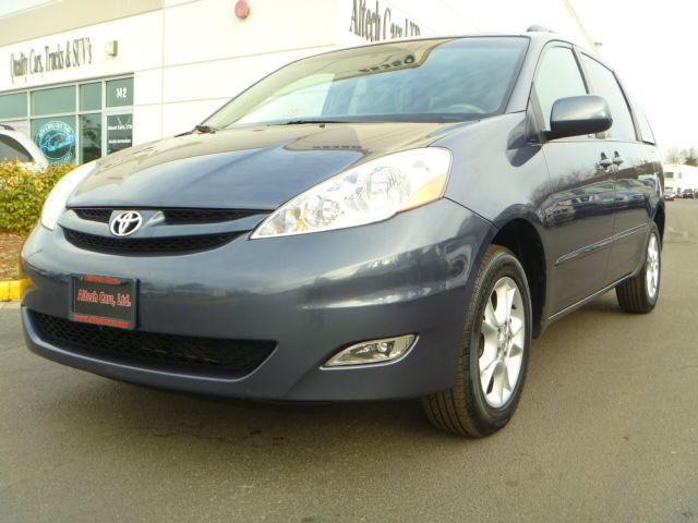 2006 Toyota Sienna FX35 AWD