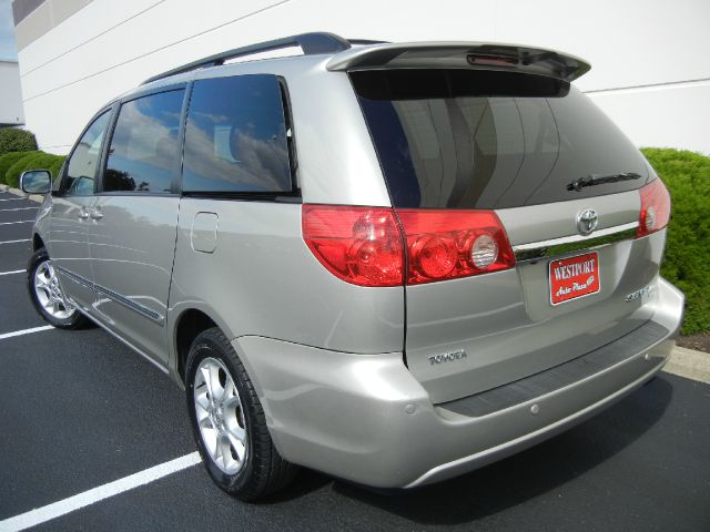 2006 Toyota Sienna XLT 4.6L 4WD