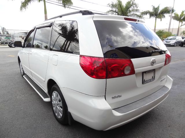 2006 Toyota Sienna SR5 Extcab 4x4