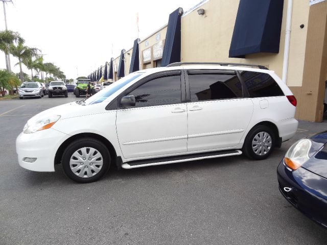 2006 Toyota Sienna SR5 Extcab 4x4