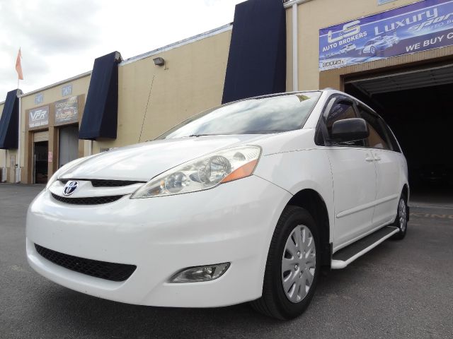2006 Toyota Sienna SR5 Extcab 4x4