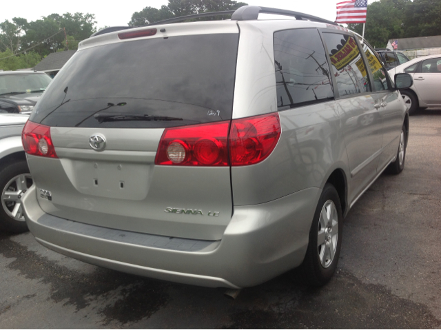 2007 Toyota Sienna SR5 Sport Edition