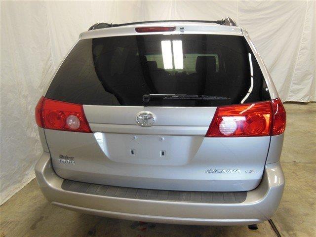 2007 Toyota Sienna XLE Leather Sunroof And DVD