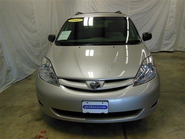 2007 Toyota Sienna XLE Leather Sunroof And DVD