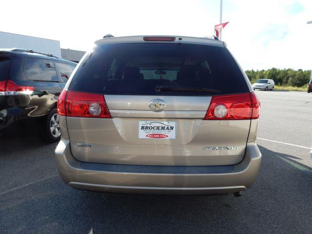 2007 Toyota Sienna GT Black Leather