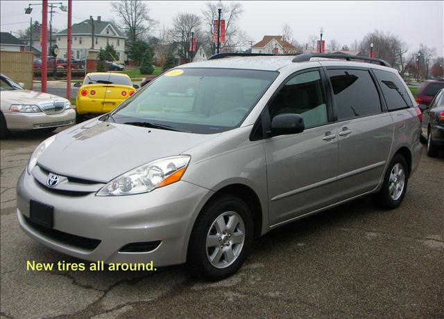 2007 Toyota Sienna X