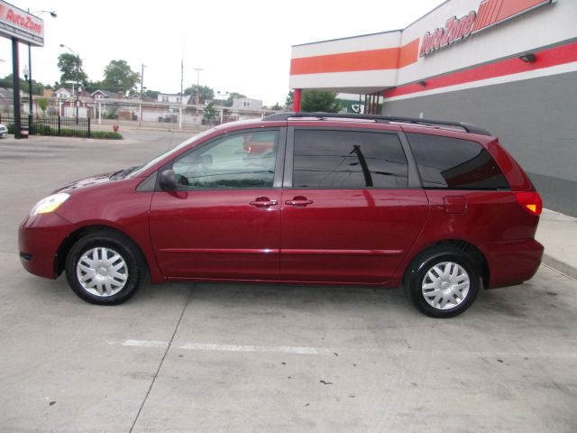 2007 Toyota Sienna SR5 Sport Edition