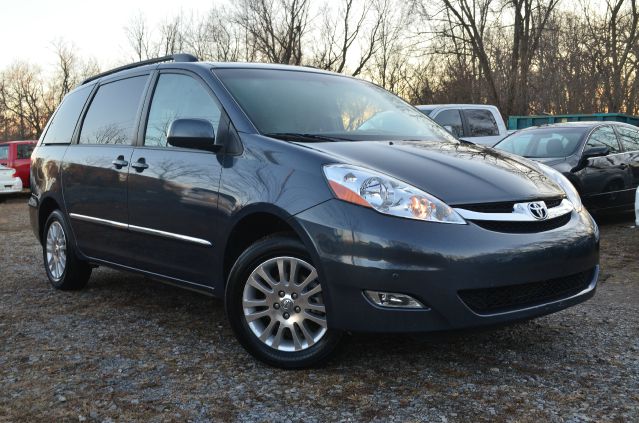 2007 Toyota Sienna XLT 4.6L 4WD