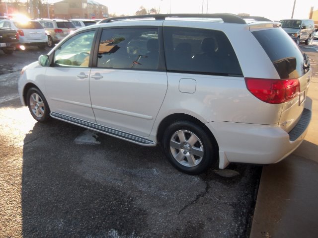 2007 Toyota Sienna GT Black Leather