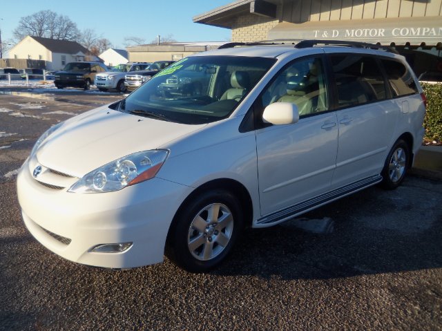 2007 Toyota Sienna GT Black Leather