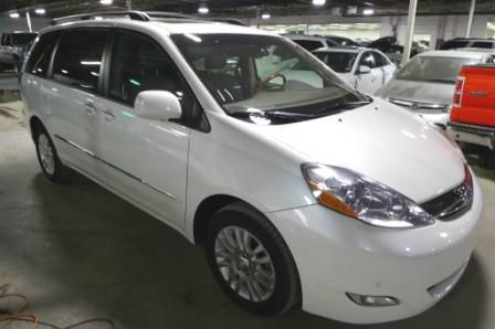 2008 Toyota Sienna XLT 4.6L 4WD