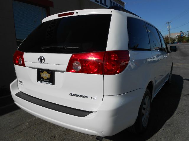 2008 Toyota Sienna SR5 Sport Edition