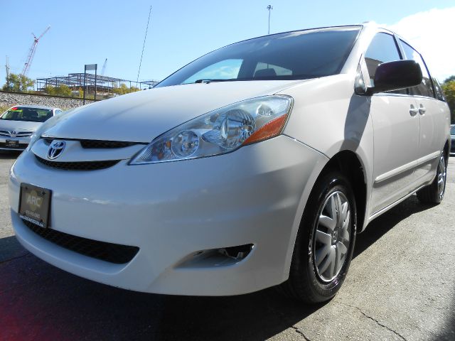 2008 Toyota Sienna SR5 Sport Edition