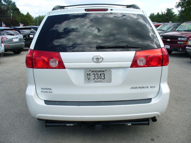 2008 Toyota Sienna GT Black Leather