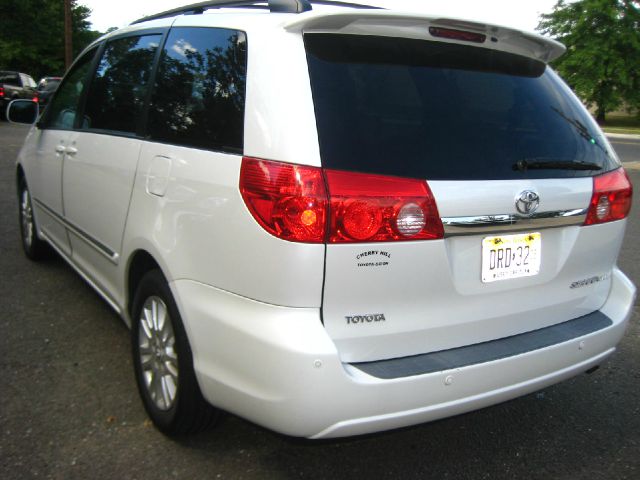 2008 Toyota Sienna Power LIFT GATE