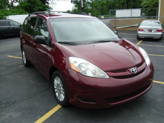 2008 Toyota Sienna 4.6L XLT Sport