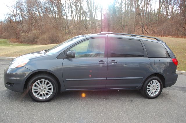 2008 Toyota Sienna Windstar Fleet A