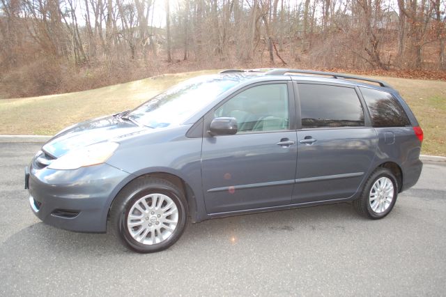 2008 Toyota Sienna Windstar Fleet A
