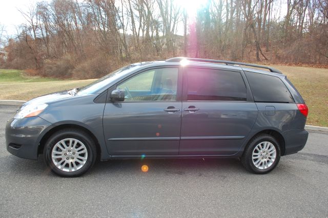 2008 Toyota Sienna Windstar Fleet A