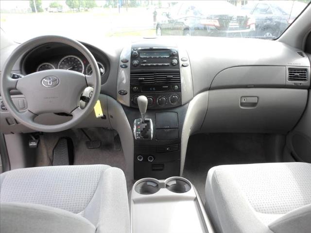 2008 Toyota Sienna Premium Value Choice 4WD