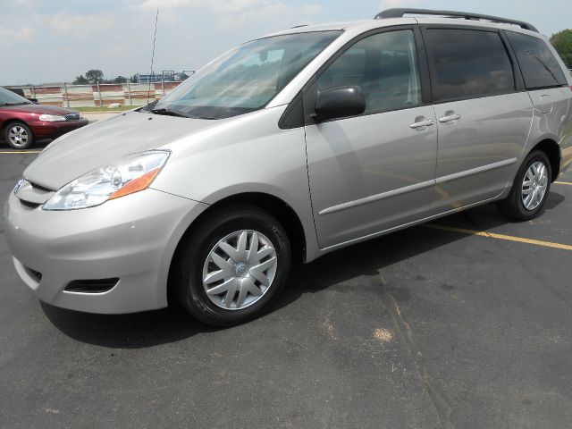 2008 Toyota Sienna XLT, Local Trade In