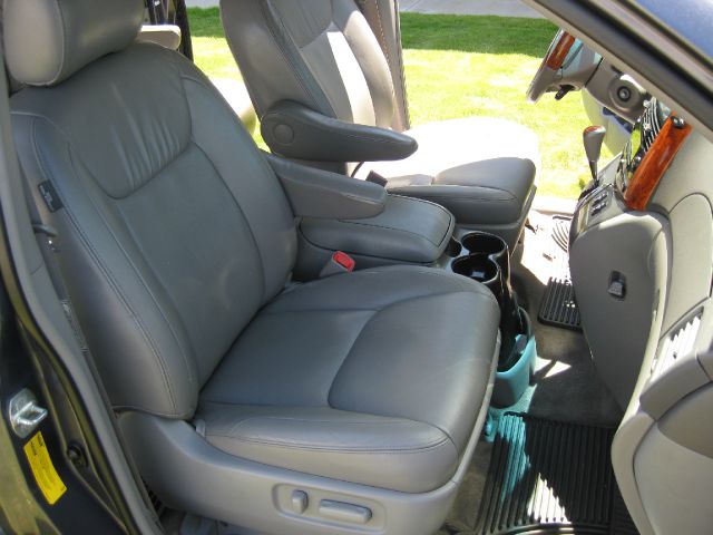 2008 Toyota Sienna SR5 Sport Edition