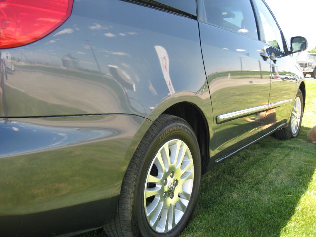 2008 Toyota Sienna SR5 Sport Edition
