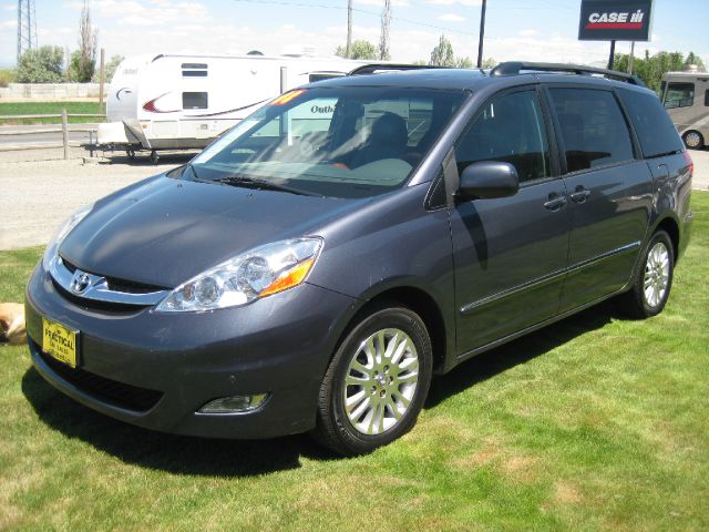 2008 Toyota Sienna SR5 Sport Edition