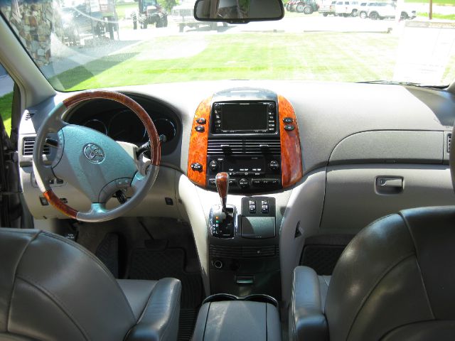 2008 Toyota Sienna SR5 Sport Edition