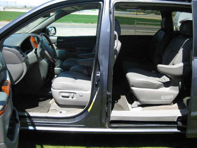 2008 Toyota Sienna SR5 Sport Edition