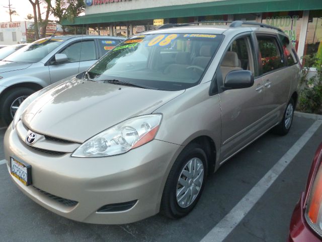 2008 Toyota Sienna X