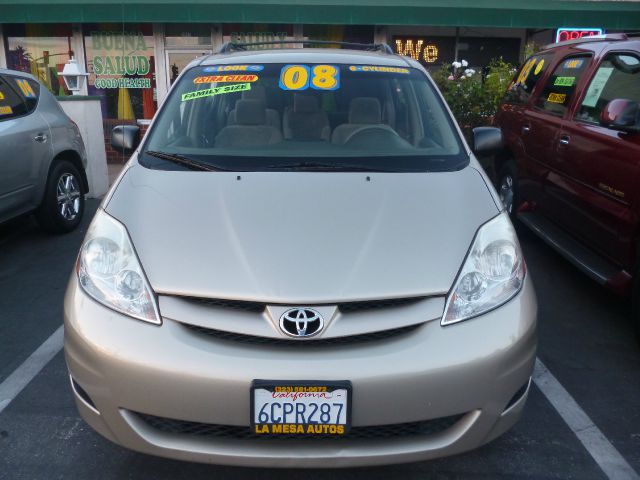 2008 Toyota Sienna X