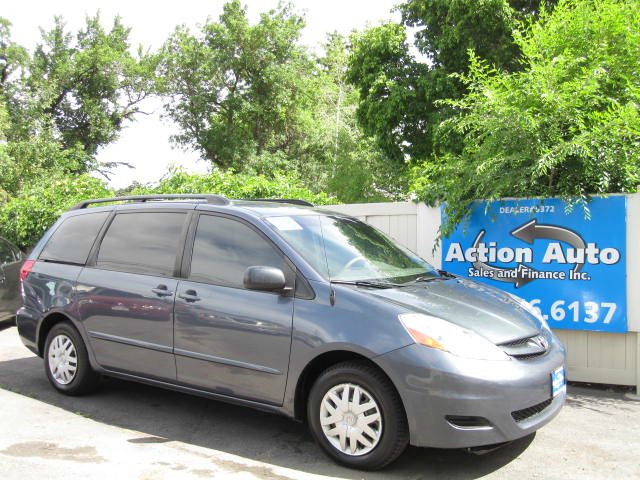 2008 Toyota Sienna 2500 Xtended Cargo Van W. Rack