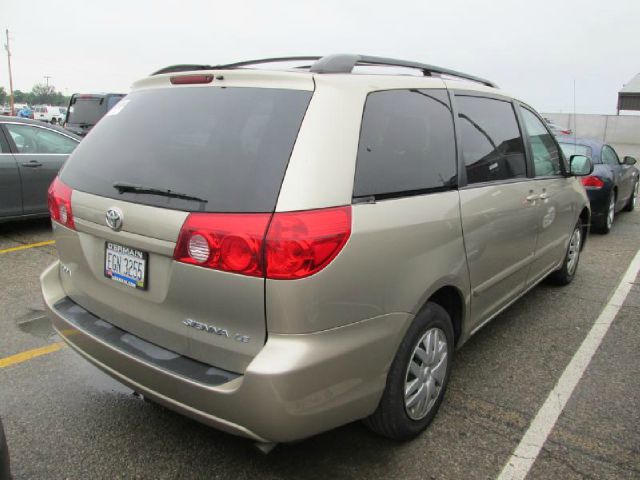 2008 Toyota Sienna SR5 Sport Edition